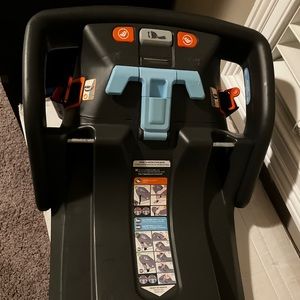 Uppababy Mesa Car Seat Base